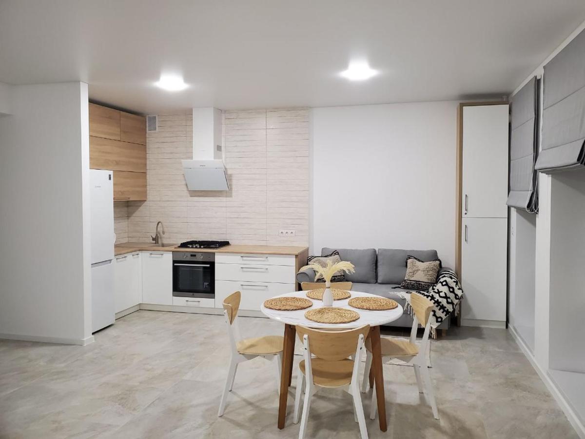 Vinna Просторі Апартаменти В Новобудові. Ternopil Exterior photo